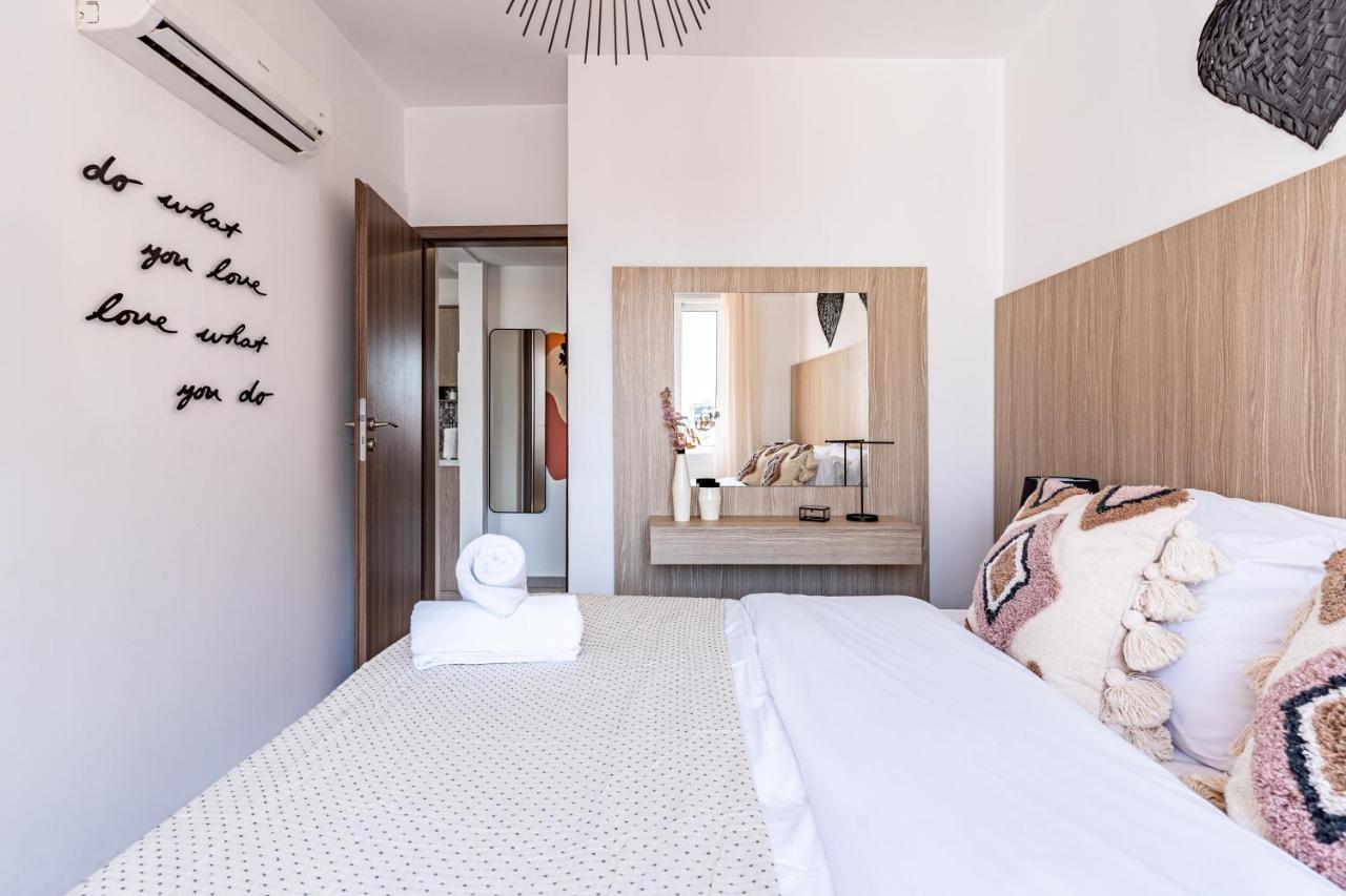 Made With Love 1-Br Apt By Finikoudes Beach Ларнака Екстериор снимка